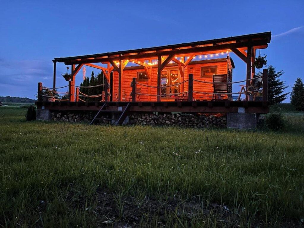 Maringotka Za Rákosím, glamping u Dvora Králové