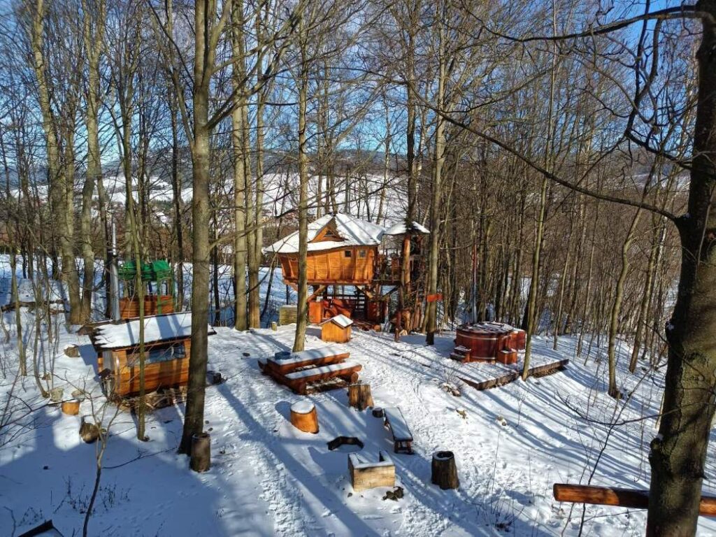 Treehouse Sněžník, domek na stromě u Dolní Moravy